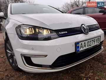 Авто Volkswagen E-Golf 2014 № 7673111