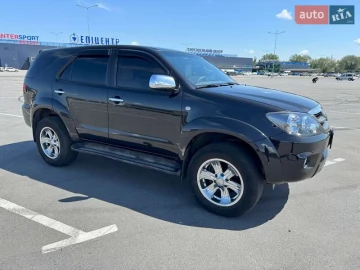 Авто Toyota Fortuner 2007 № 7673167