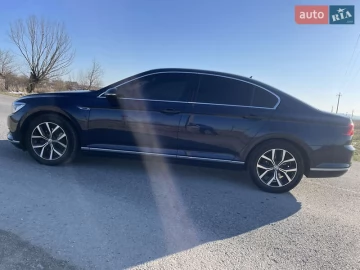 Авто Volkswagen Passat 2016 № 7673180