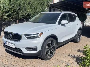Авто Volvo Xc40 2020 № 7673189