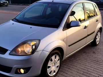 Авто Ford Fiesta 2007 № 7673317