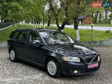 Авто Volvo V50 2010 № 7673440