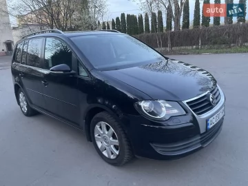 Авто Volkswagen Touran 2010 № 7673553