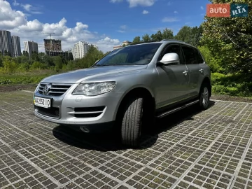 Авто Volkswagen Touareg 2008 № 7673843