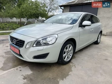 Авто Volvo V60 2011 № 7673847