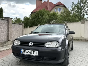Авто Volkswagen Golf 2001 № 7673903
