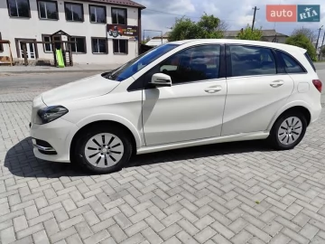 Авто Mercedes B-Class 2015 № 7673950