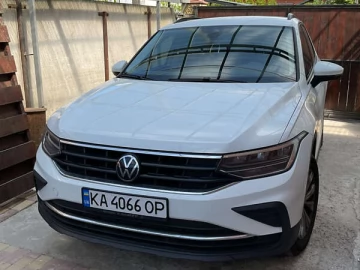 Авто Volkswagen Tiguan 2023 № 7674012