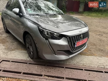 Авто Peugeot E-208 2021 № 7674117