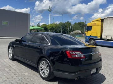 Авто Ford Taurus 2017 № 7674138