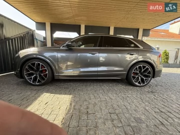 Авто Audi Q8 2021 № 7674191