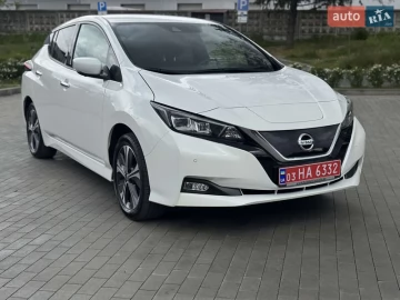 Авто Nissan Leaf 2021 № 7674326