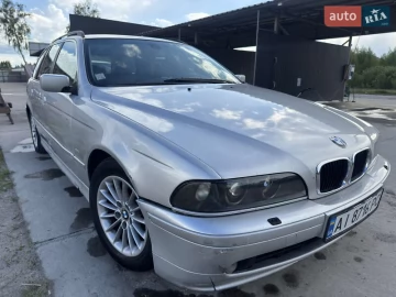 Авто BMW 5 Series 2003 № 7674371