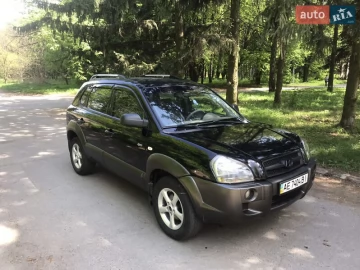 Авто Hyundai Tucson 2005 № 7674435