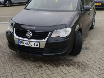 Авто Volkswagen Touran 2008 № 7674440