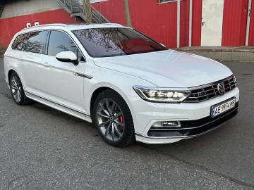 Авто Volkswagen Passat 2017 № 7674504