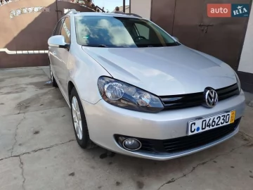 Авто Volkswagen Golf 2010 № 7674624