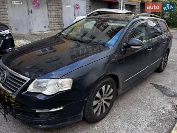 Авто Volkswagen Passat 2010 № 7674759