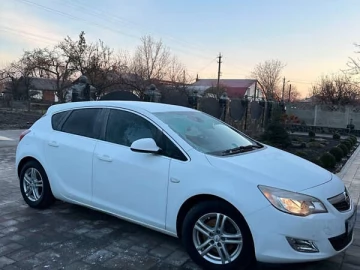 Авто Opel Astra 2011 № 7674993