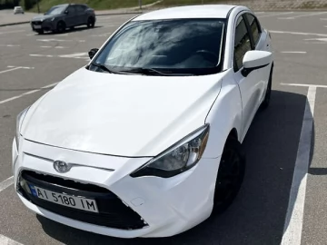 Авто Toyota Yaris 2016 № 7675196