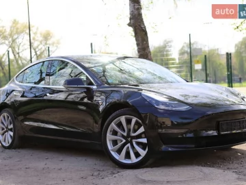 Авто Tesla Model 3 2020 № 7675285