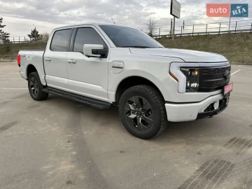 Авто Ford F-150 2023 № 7675376