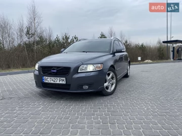 Авто Volvo V50 2012 № 7675403