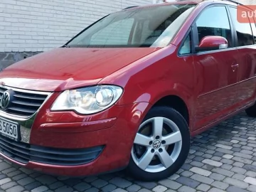Авто Volkswagen Touran 2010 № 7675587