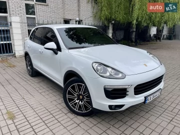 Авто Porsche Cayenne 2016 № 7675627