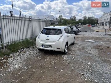 Авто Nissan Leaf 2013 № 7675750