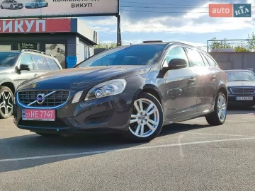 Авто Volvo V60 2011 № 7675850