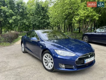 Авто Tesla Model S 2015 № 7676067