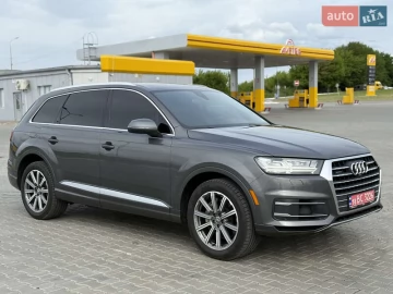Авто Audi Q7 2018 № 7676099