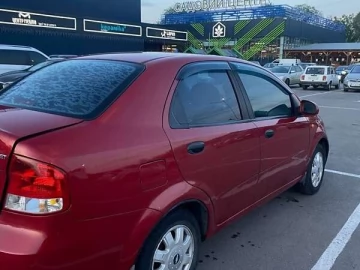 Авто Chevrolet Aveo 2005 № 7676129