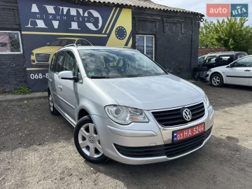 Авто Volkswagen Touran 2009 № 7676218