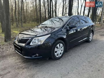 Авто Toyota Avensis 2010 № 7676378