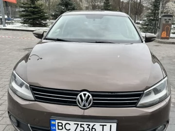 Авто Volkswagen Jetta 2011 № 7676395