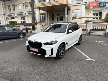 Авто BMW X5 2023 № 7676488