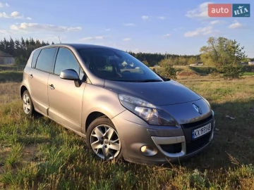 Авто Renault Megane Scenic 2011 № 7676657