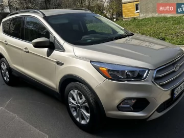 Авто Ford Escape 2018 № 7676778