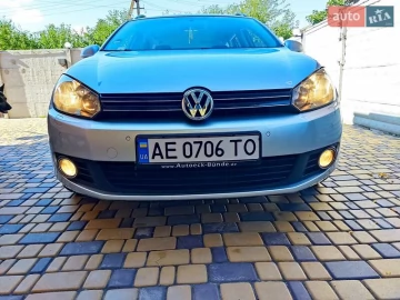 Авто Volkswagen Golf 2010 № 7676836