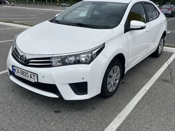 Авто Toyota Corolla 2015 № 7676848