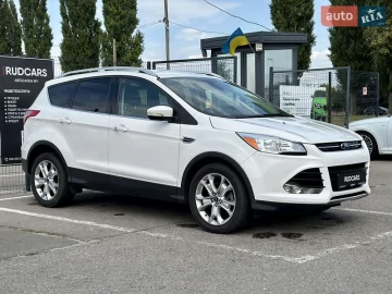 Авто Ford Escape 2015 № 7676852
