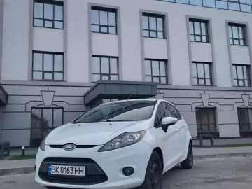 Авто Ford Fiesta 2010 № 7676926