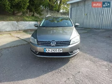 Авто Volkswagen Passat 2011 № 7677046