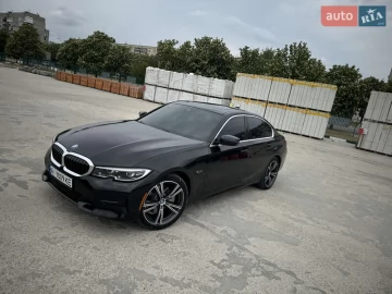 Авто BMW 3 Series 2022 № 7677106