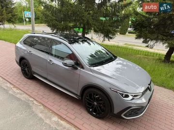 Авто Volkswagen Golf Alltrack 2024 № 7677108