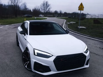 Авто Audi S5 2022 № 7677117