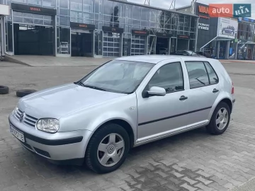 Авто Volkswagen Golf 2002 № 7677135