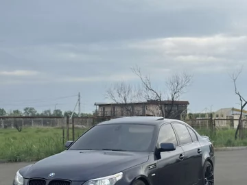 Авто BMW 5 Series 2003 № 7677180